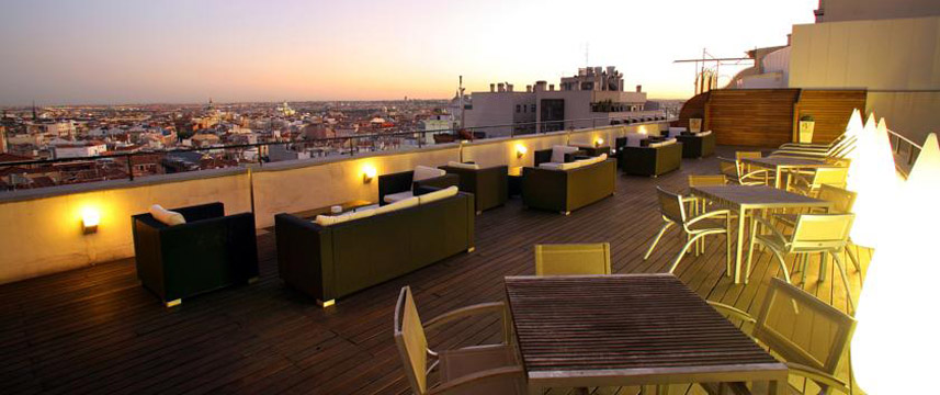 Vincci Capitol - Terrace Evening