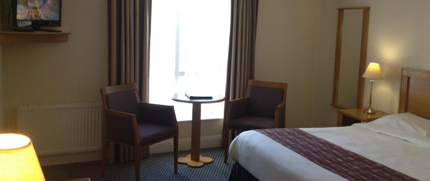 Waterford Marina Hotel - Bedroom