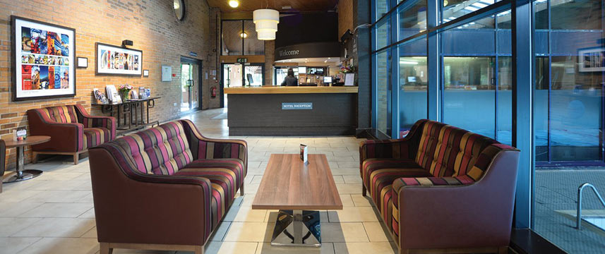 Waterside Hotel and Leisure Club - Lobby