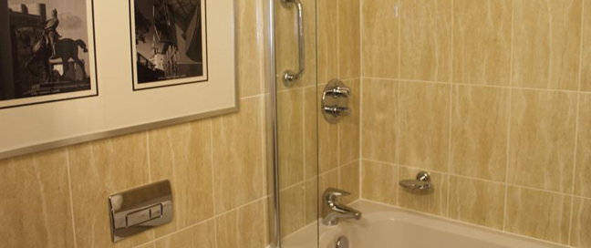 Weetwood Hall - Bathroom