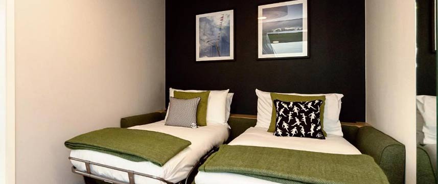 Wilde Aparthotel Aldgate Apartment Sofa Bed