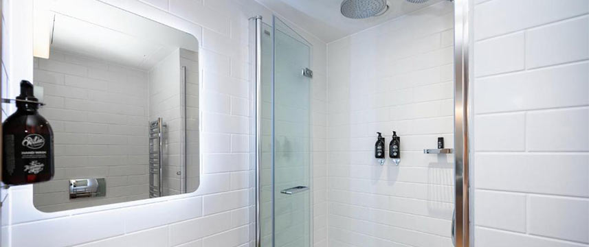 Wilde Aparthotel Aldgate Bathroom