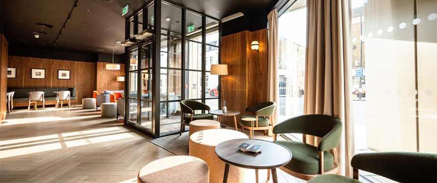 Wilde Aparthotel Aldgate Entrance Lobby