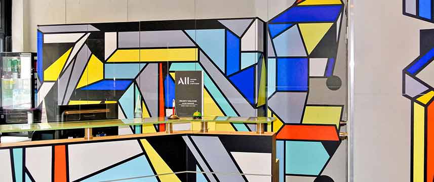 ibis Styles Paris Maine Reception