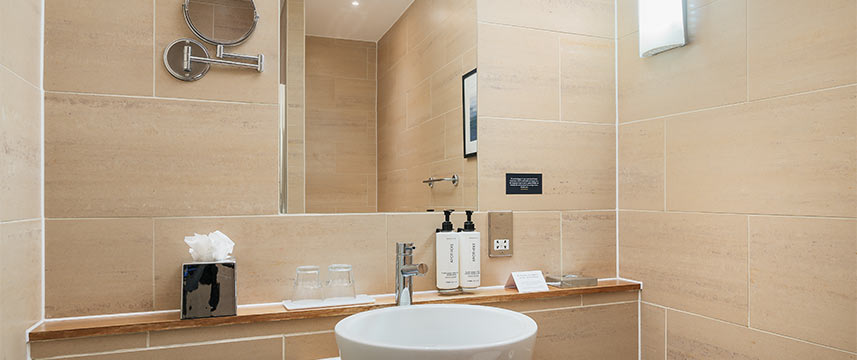 voco Edinburgh Royal Terrace - Bathroom